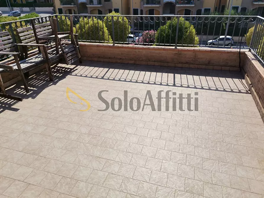 Immagine 11 di Bilocale in affitto  a Osimo