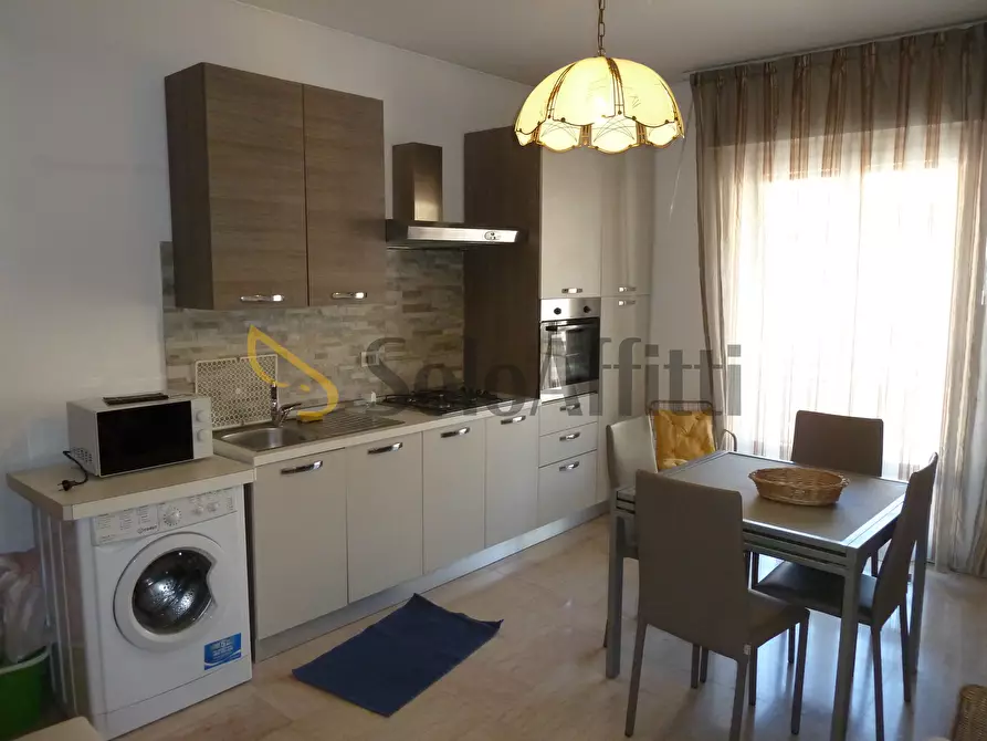 Immagine 1 di Bilocale in affitto  in Via Martiri della Libertà 12 a San Remo