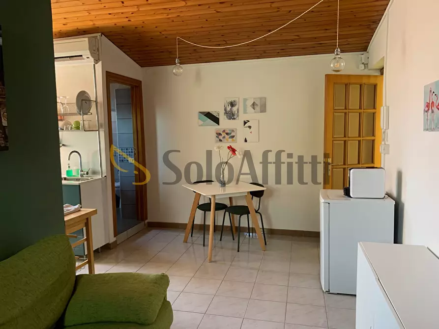Immagine 10 di Bilocale in affitto  in Salita San Camillo 33 a Catania