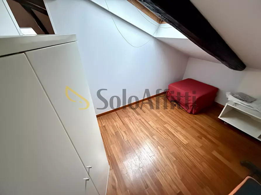 Immagine 26 di Bilocale in affitto  in Via Magenta 37 a Torino