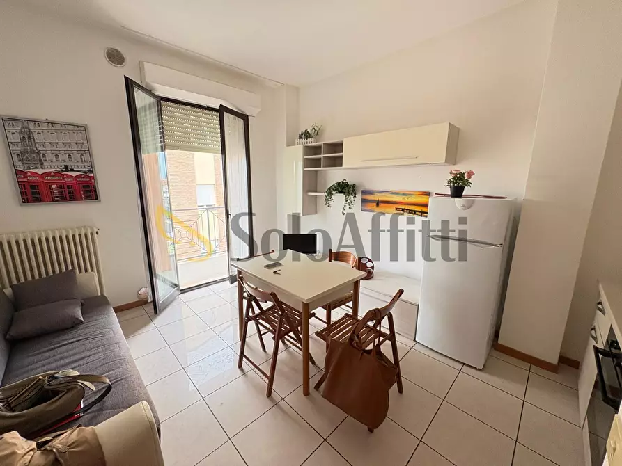 Immagine 1 di Trilocale in affitto  in Viale Regina Elena 123B a Rimini