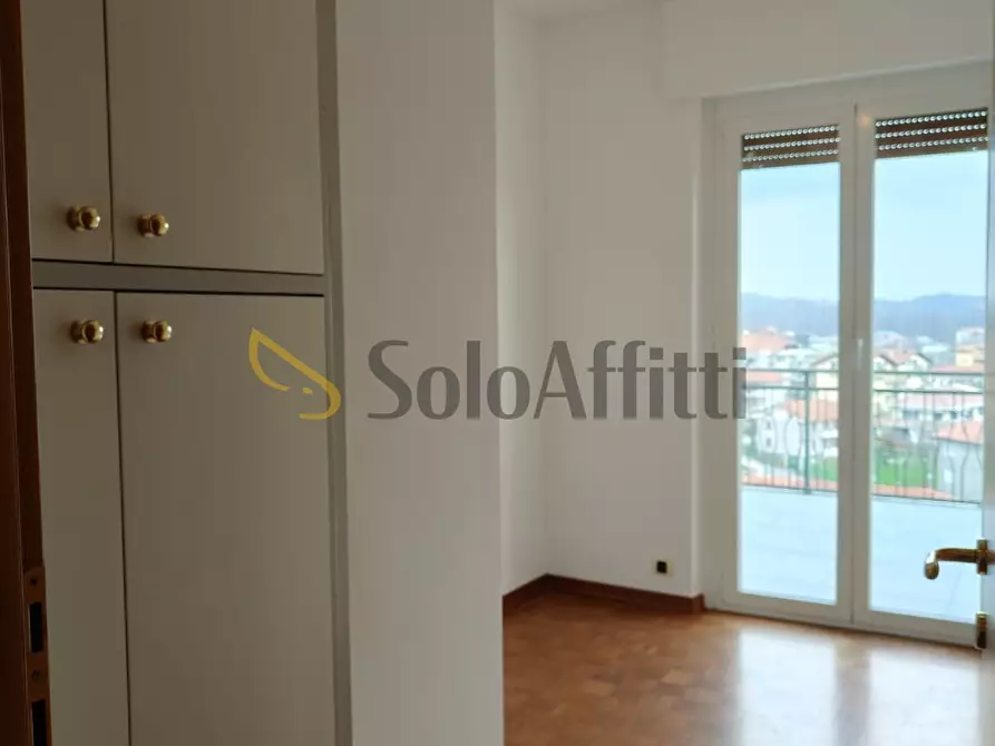 Immagine 15 di Quadrilocale in affitto  a Borgomanero