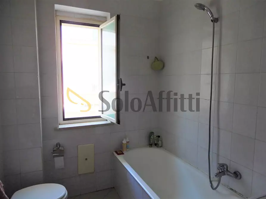 Immagine 9 di Quadrilocale in affitto  a Catanzaro
