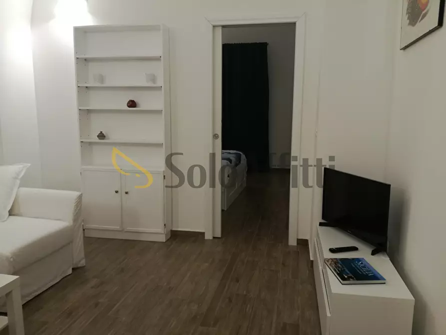 Immagine 14 di Trilocale in affitto  a Catania