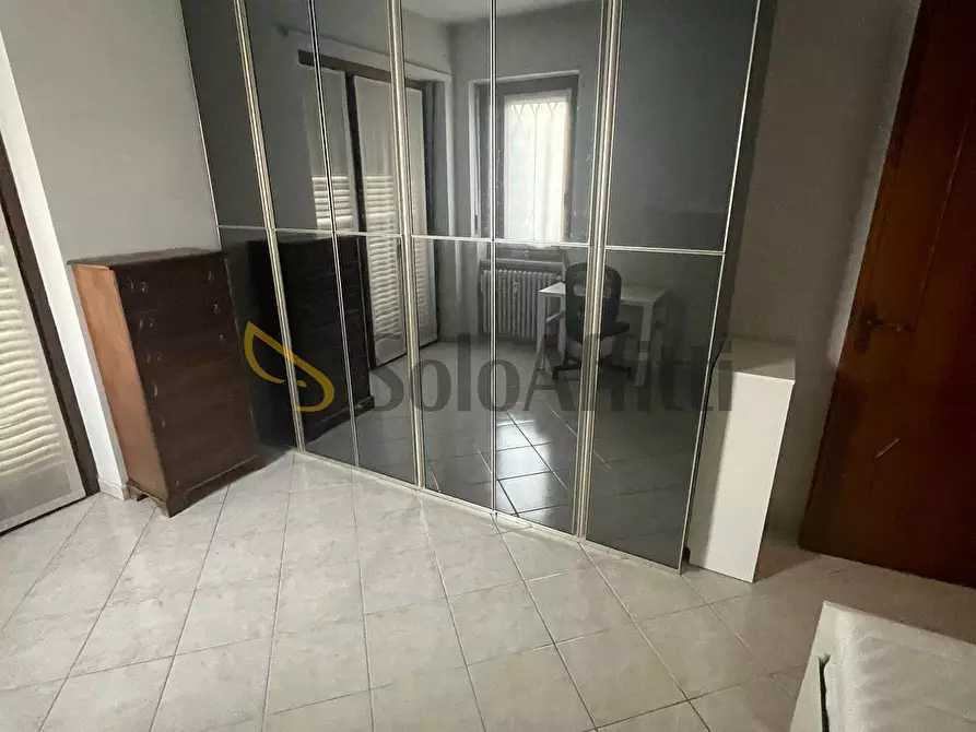 Immagine 2 di Stanza singola in affitto  in Via Caprera 47 a Torino