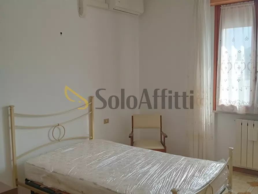 Immagine 11 di Quadrilocale in affitto  a Falconara Marittima