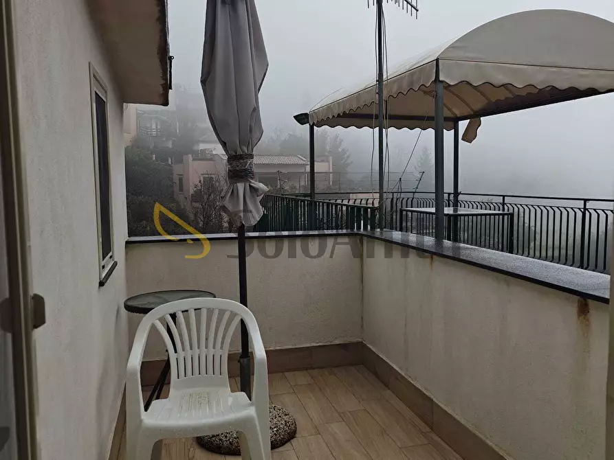 Immagine 12 di Bilocale in affitto  a Zafferana Etnea