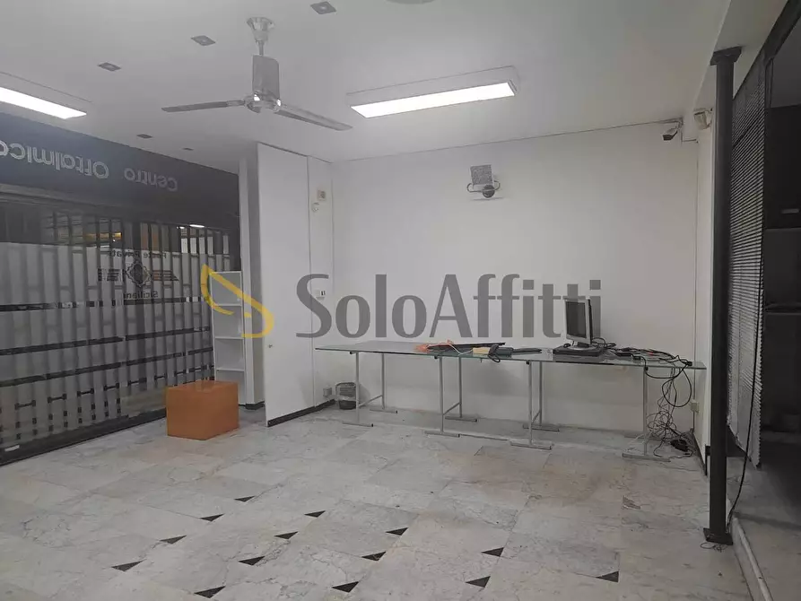 Immagine 4 di Attività artigianale in affitto  in Via Guido Gozzano 10 a Catania