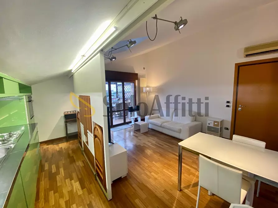 Immagine 8 di Attico in affitto  in Via Sebastiano Vanzi 18 a Rimini