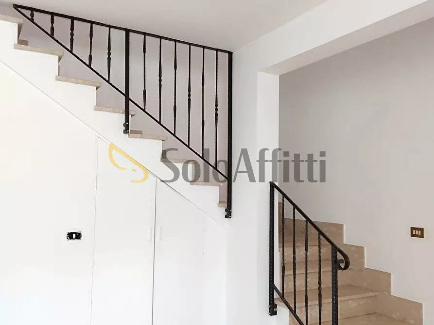 Immagine 18 di Villetta a schiera in affitto  in Lungomare della Salute a Fiumicino