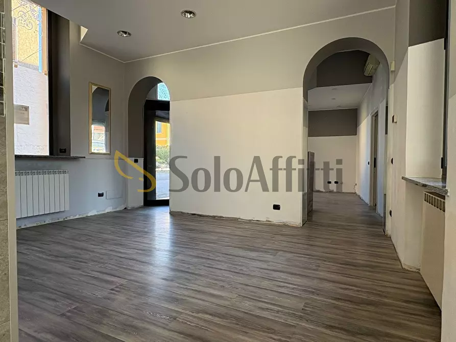 Immagine 9 di Locale commerciale in affitto  in Via dei Mille 11 a Busto Arsizio