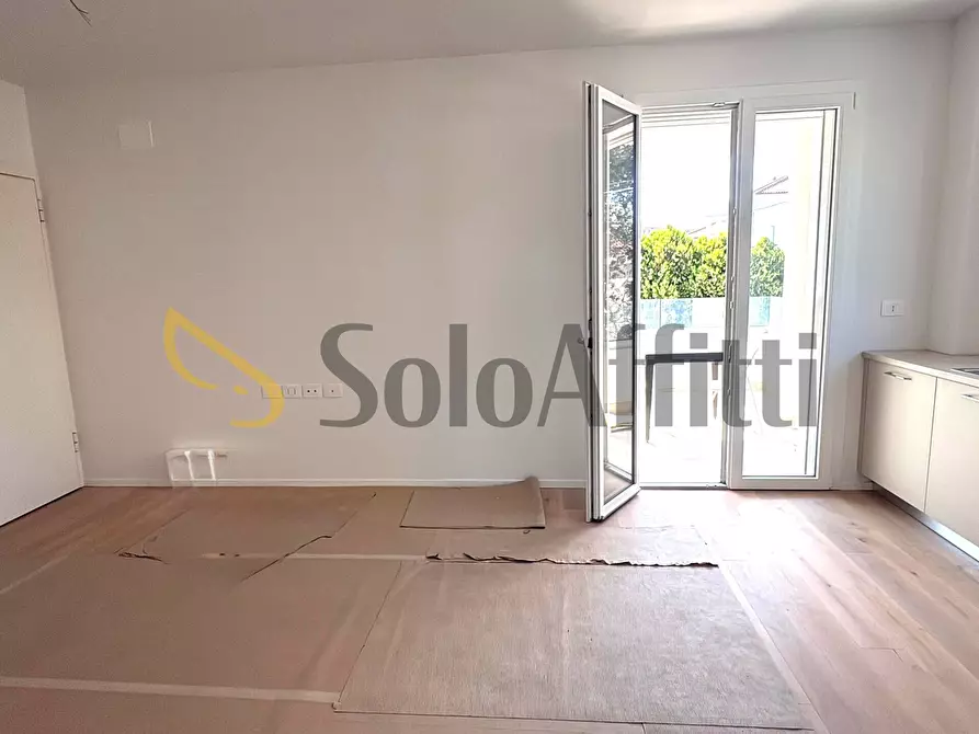 Immagine 4 di Trilocale in affitto  in Via Monte Titano 75 a Rimini