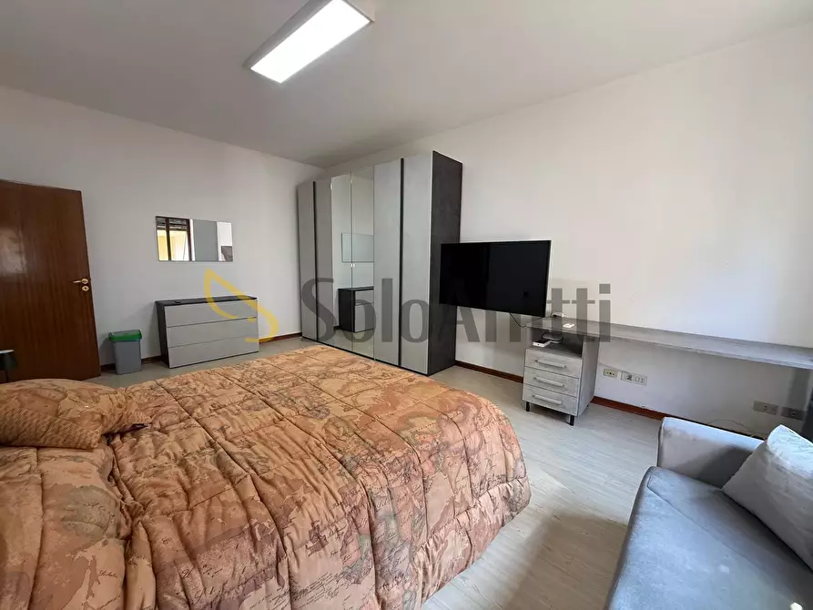Immagine 13 di Trilocale in affitto  in Via Giuseppe Maria Bosco a Caserta