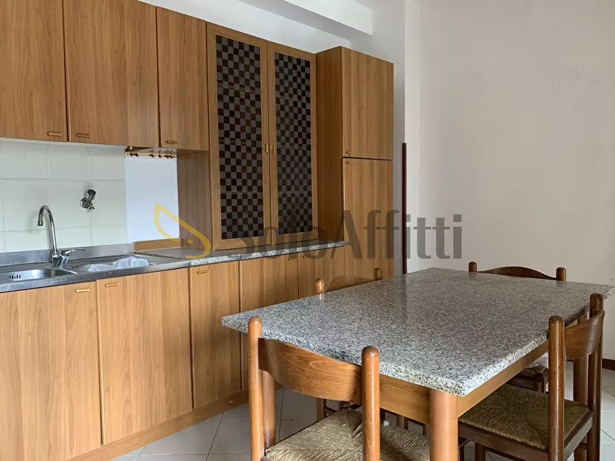 Immagine 7 di Trilocale in affitto  a Catanzaro