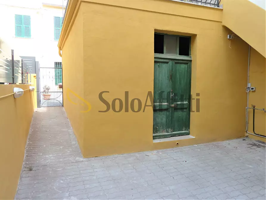 Immagine 14 di Bilocale in affitto  in Via Genova 6 a San Remo