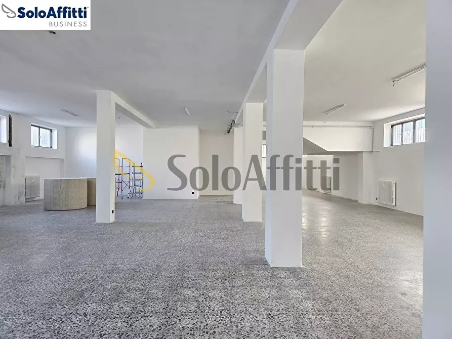 Immagine 3 di Magazzino in affitto  in Via Raffaello Sanzio 25 a Seveso