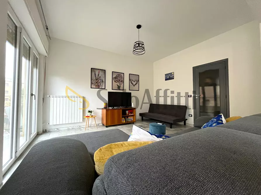 Immagine 1 di Trilocale in affitto  a Catanzaro