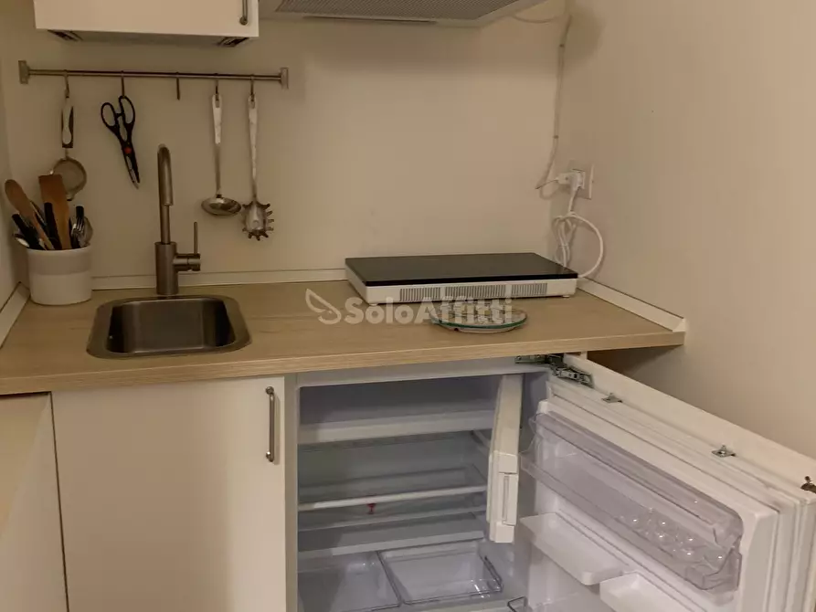 Immagine 13 di Bilocale in affitto  a Catania