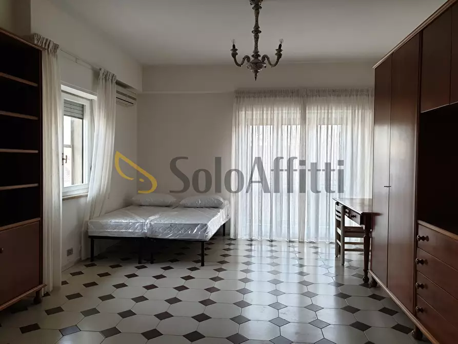 Immagine 16 di Pentalocale in affitto  a Catanzaro