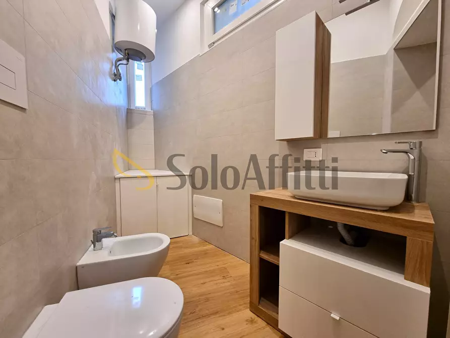 Immagine 9 di Bilocale in affitto  a Catanzaro