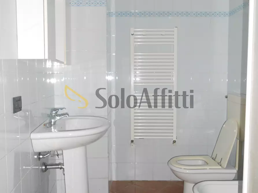 Immagine 11 di Bilocale in affitto  in Via Ticinello 22 a Pavia