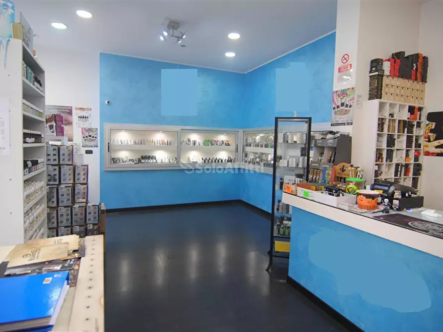 Immagine 6 di Locale commerciale in affitto  in Corso Amedeo 100 a Livorno