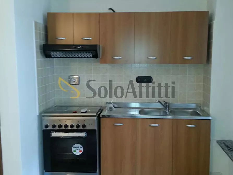 Immagine 4 di Monolocale in affitto  in Via Santa Chiara a Torino