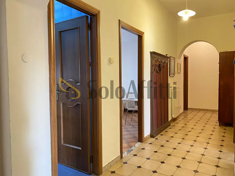Immagine 10 di Stanza singola in affitto  a Catanzaro