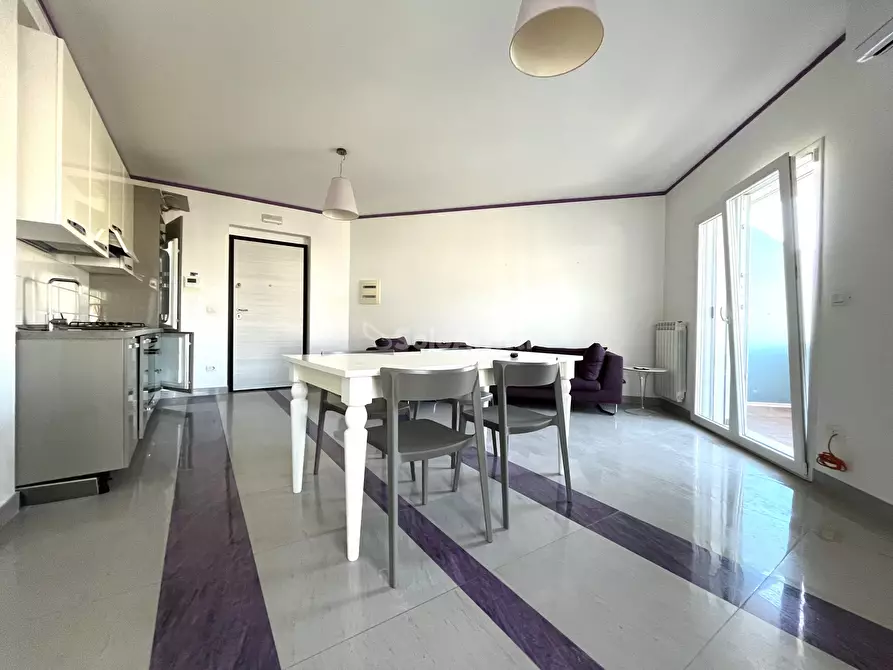 Immagine 11 di Trilocale in affitto  a Catanzaro