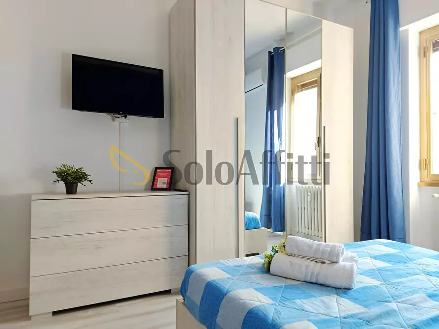 Immagine 18 di Trilocale in affitto  in Viale Vasco de Gama a Roma