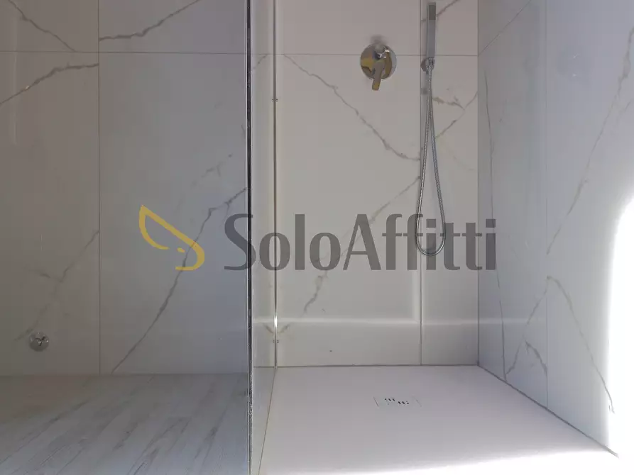 Immagine 18 di Trilocale in affitto  in Via Premuda 3 a Monza