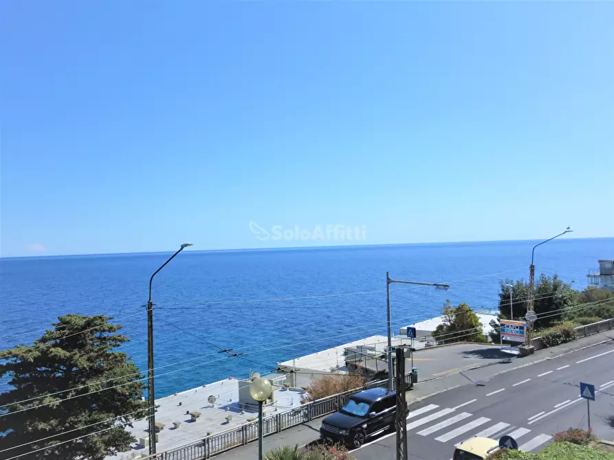 Immagine 10 di Trilocale in affitto  in Corso Guglielmo Marconi 374 a San Remo