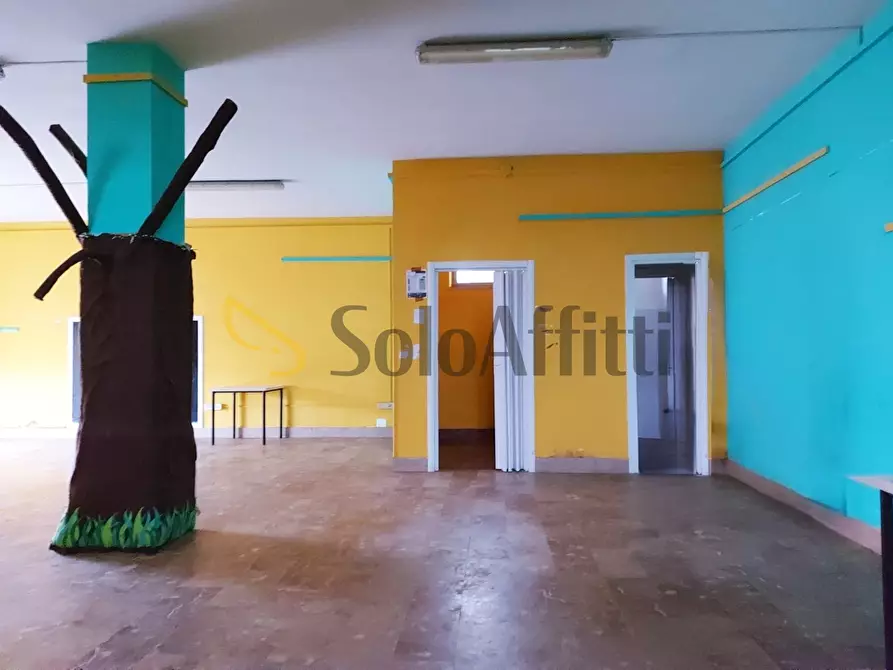 Immagine 14 di Locale commerciale in affitto  in Via Condino a Fiumicino