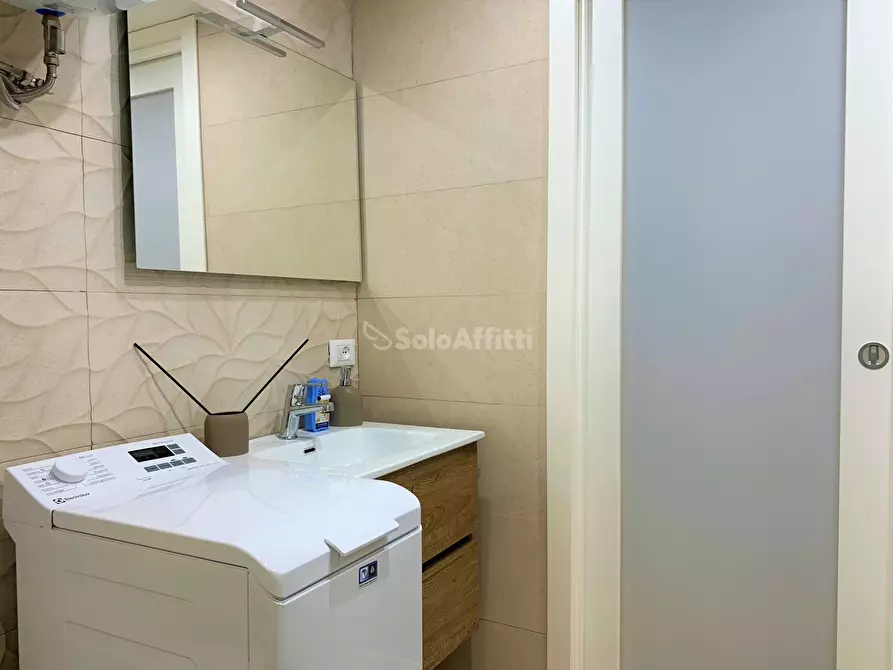 Immagine 8 di Bilocale in affitto  a Catanzaro