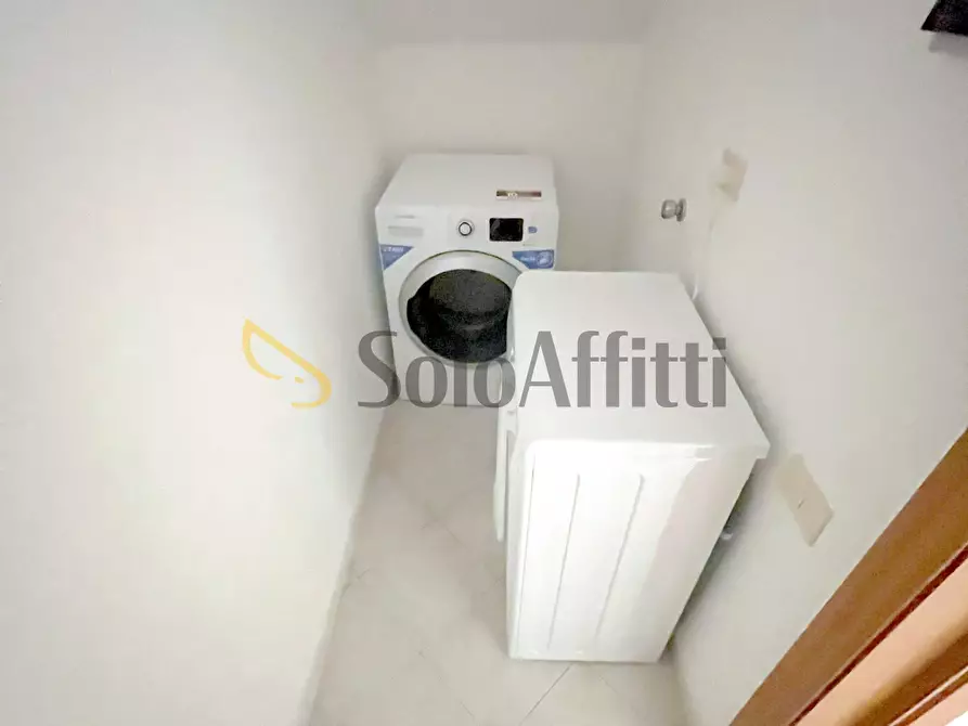 Immagine 3 di Trilocale in affitto  a Osimo