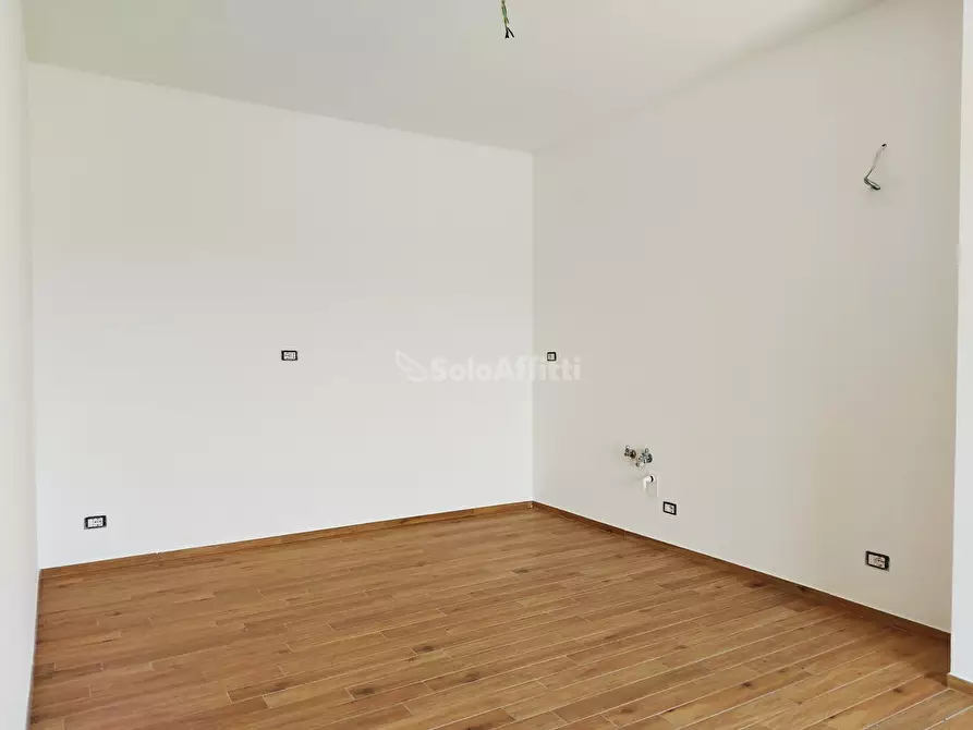 Immagine 18 di Trilocale in affitto  in Via del Castello a Roma