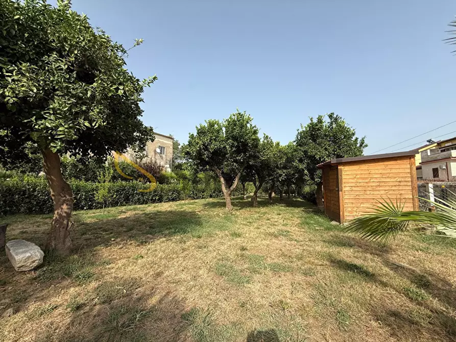 Immagine 27 di Villa in affitto  in Via Ten. Politano 4 a Caserta