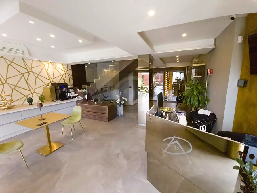 Immagine 32 di Villa in vendita  a Mascalucia