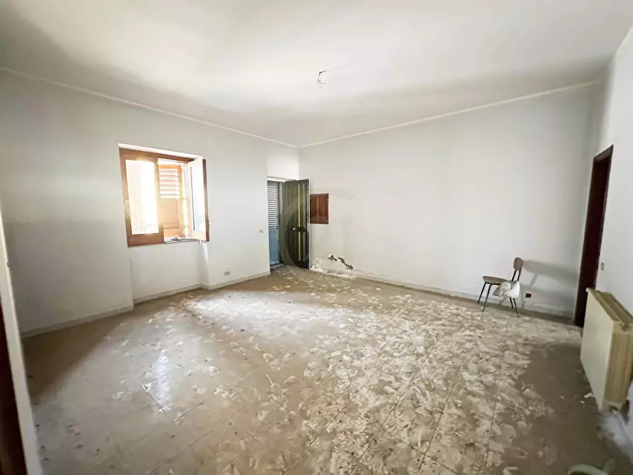 Immagine 10 di Casa indipendente in vendita  a Aci Castello