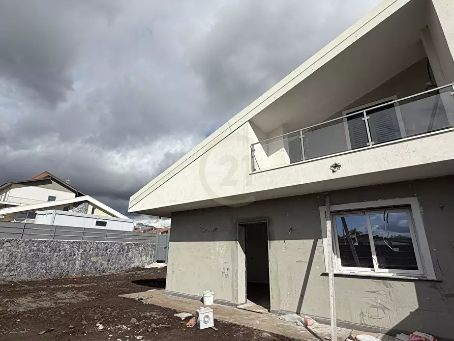 Immagine 1 di Villa in vendita  in Via Messina sn a San Pietro Clarenza