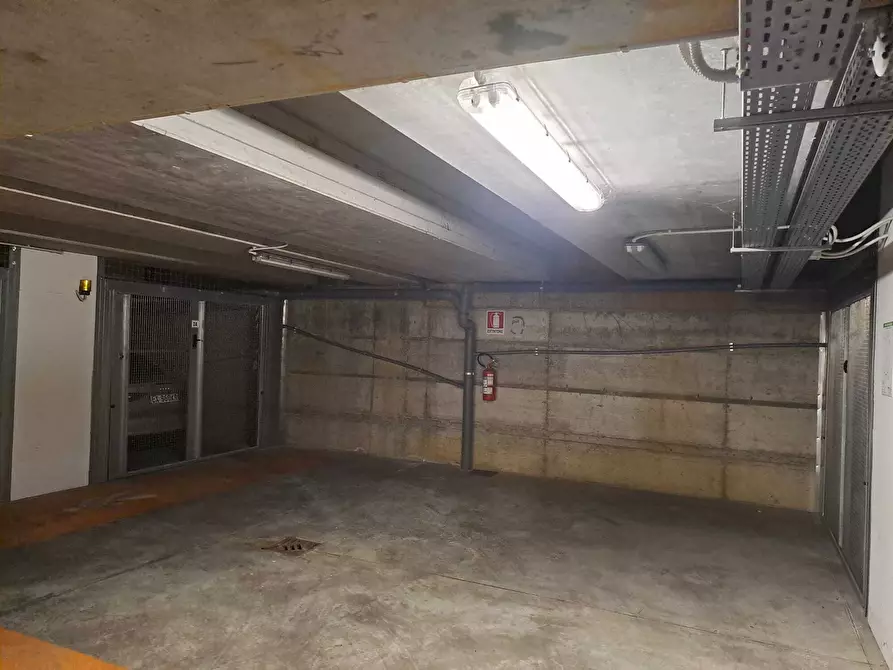 Immagine 8 di Garage in vendita  in Via John Fitzgerald Kennedy 71 a Parma