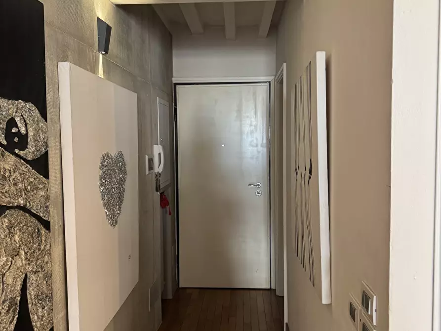 Immagine 11 di Loft/Open space in vendita  in Strada Garibaldi a Parma