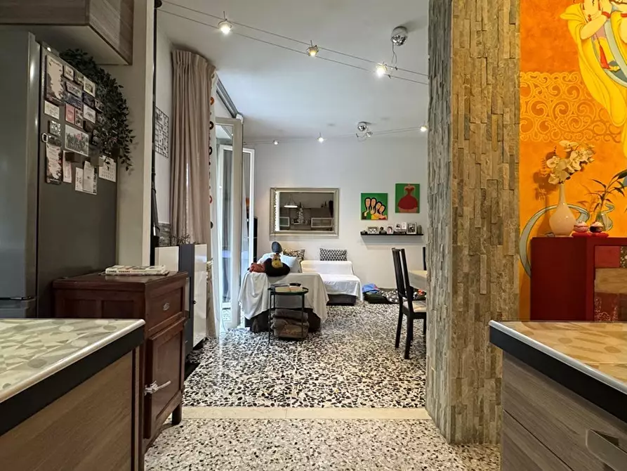 Immagine 5 di Trilocale in vendita  in Via Giacomo Leopardi a Collecchio