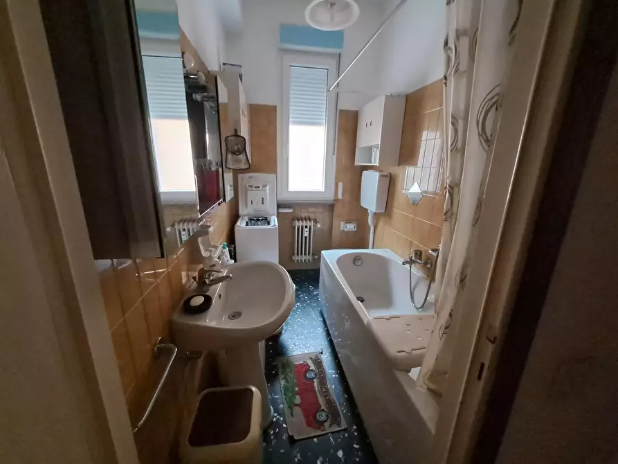 Immagine 21 di Trilocale in vendita  in Via Giorgio Compiani a Parma