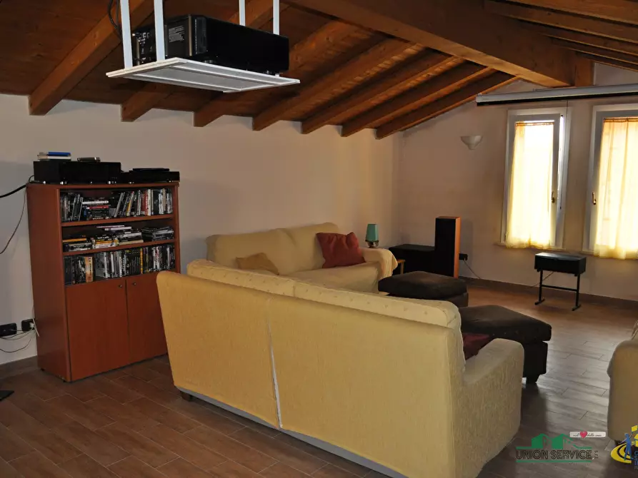 Immagine 23 di Villa in vendita  in Piazza I° Maggio a Sissa Trecasali