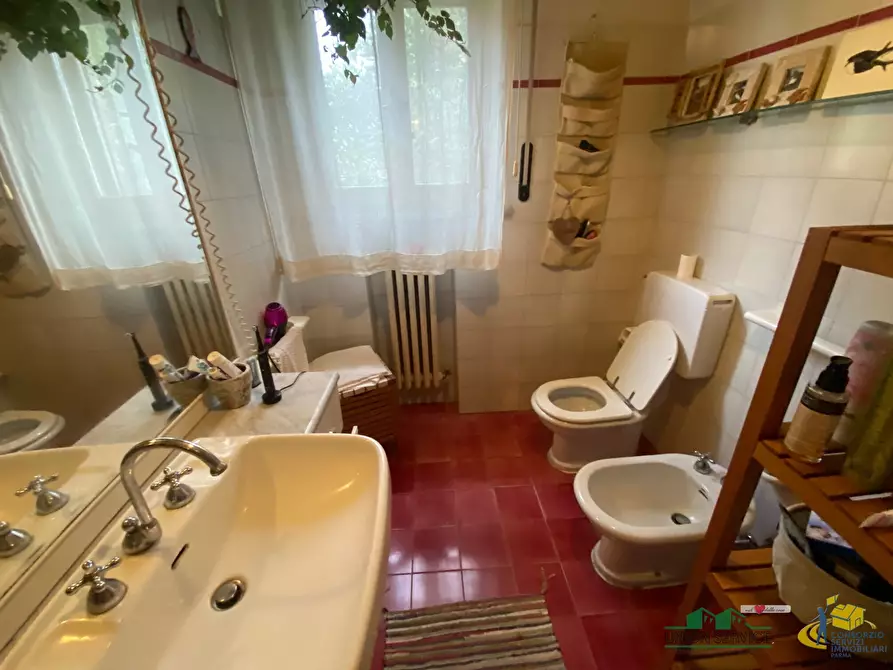 Immagine 9 di Casa bifamiliare in vendita  in Via Giosuè Carducci 3 a Medesano