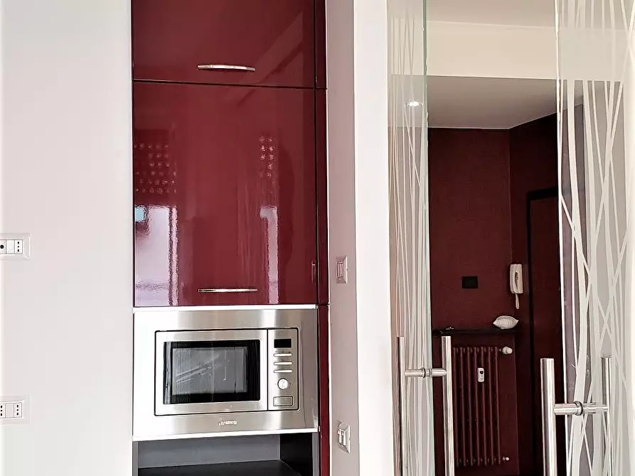 Immagine 6 di Trilocale in affitto  in Via Giuseppe Verdi a Parma