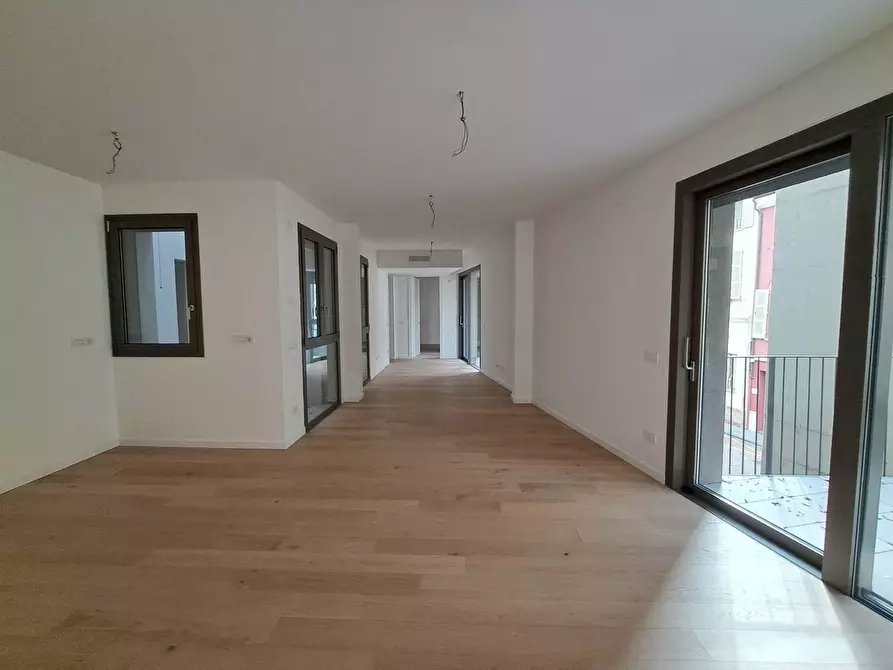 Immagine 13 di Trilocale in vendita  in Borgo delle Grazie 3 a Parma