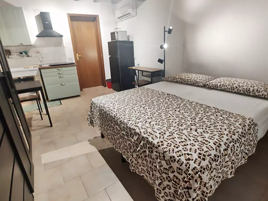 Immagine 1 di Palazzo in vendita  in Strada XX Settembre a Parma