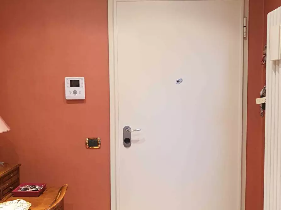 Immagine 4 di Trilocale in vendita  in Via Francesco Cassoli a Reggio Nell'emilia